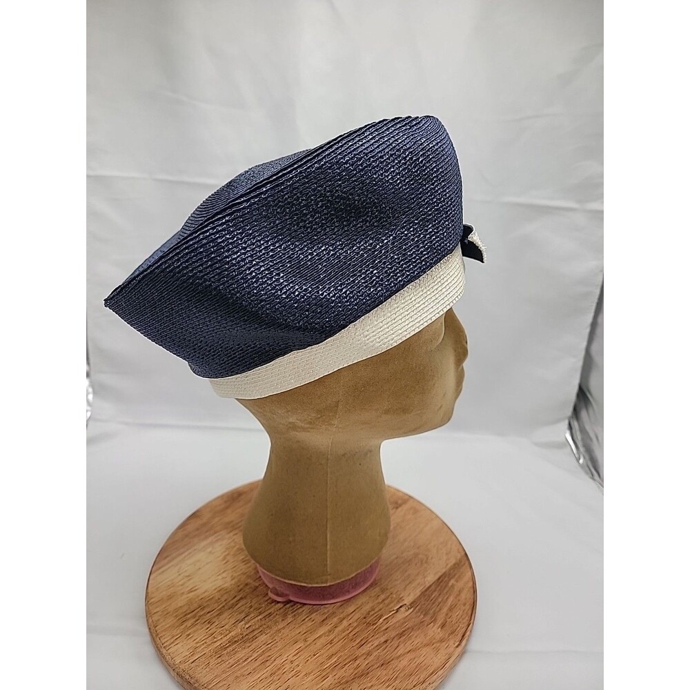 Vintage 1950's Womens Hat Ivory/Navy Colored One Size Unionmade - Picture 3 of 7